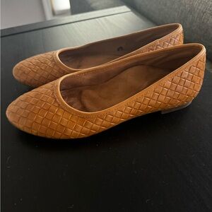 NEW Aetrex Lyla Ballet Flats Brown Woven Leather Sz 39 (8) orthotic Arch Support